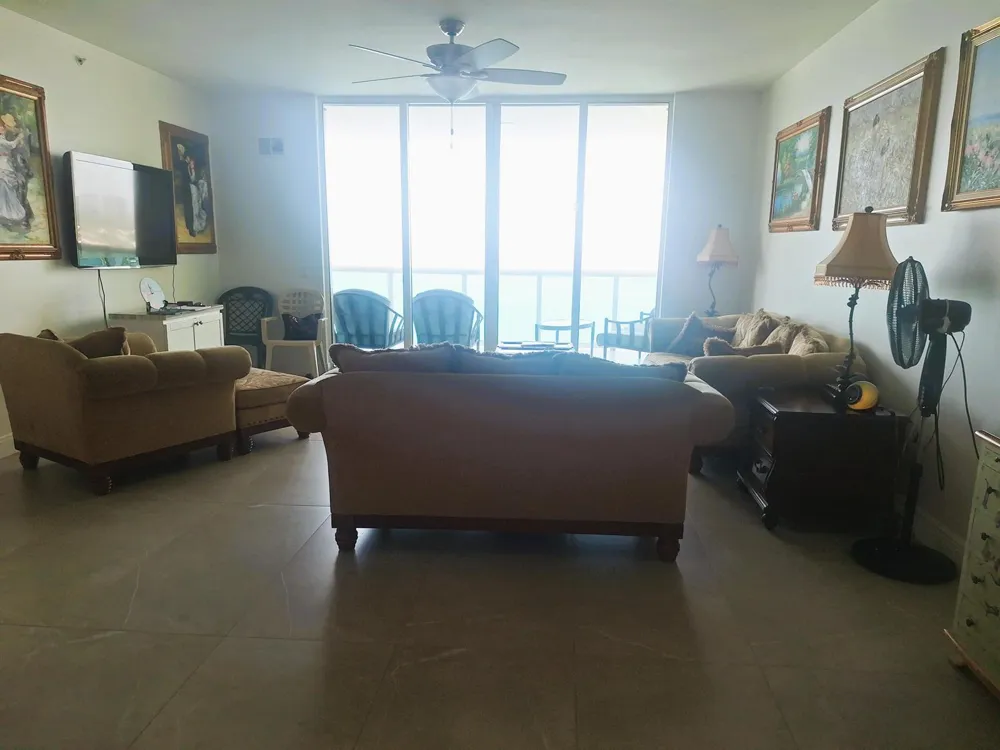 2650 Lake Shore Drive #1705 Riviera Beach, FL 33404