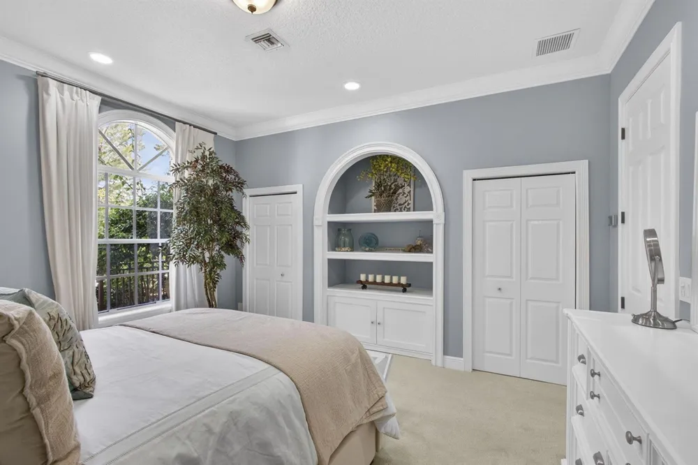 8704 WENDY LANE E West Palm Beach, FL 33411