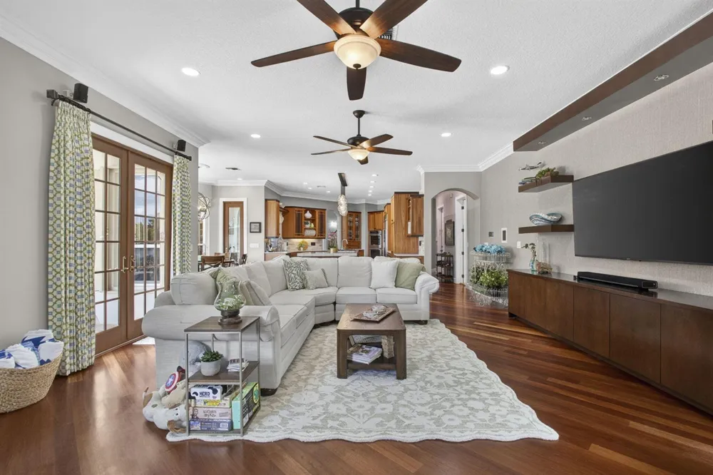 8704 WENDY LANE E West Palm Beach, FL 33411