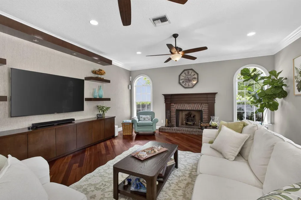 8704 WENDY LANE E West Palm Beach, FL 33411