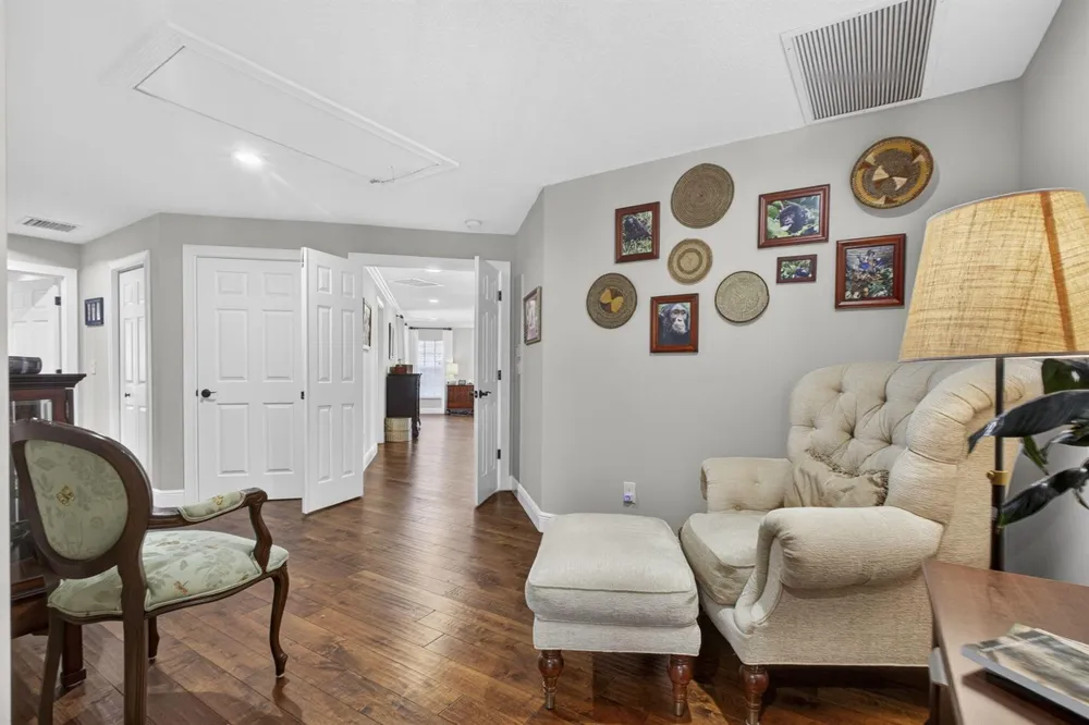 8704 WENDY LANE E West Palm Beach, FL 33411