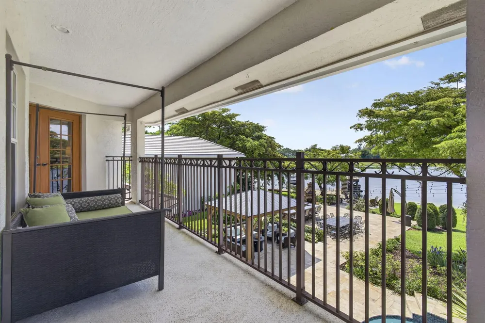 8704 WENDY LANE E West Palm Beach, FL 33411