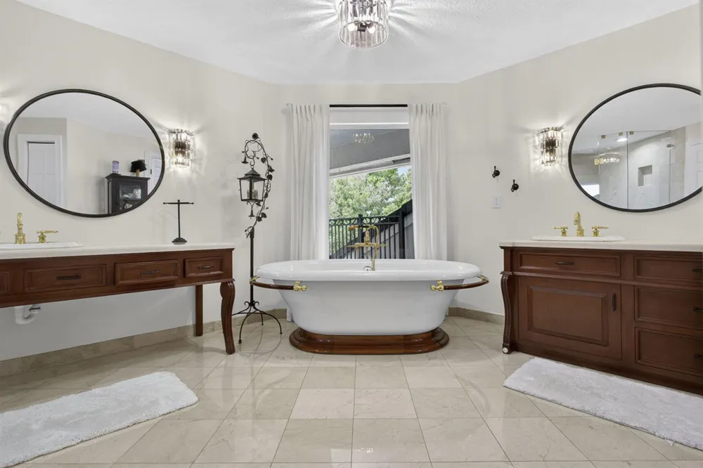 8704 WENDY LANE E West Palm Beach, FL 33411