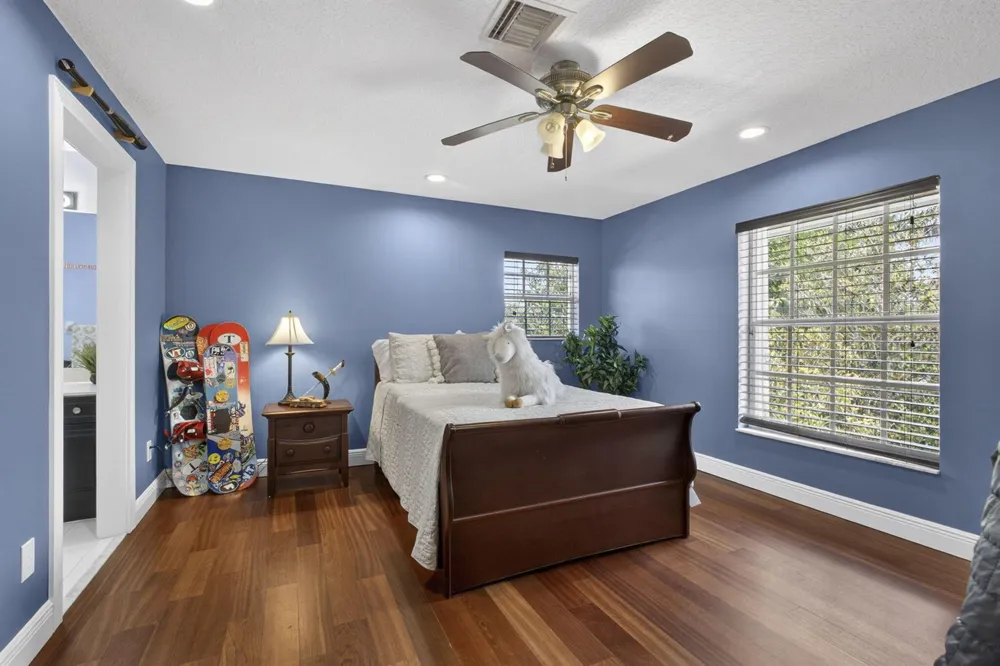 8704 WENDY LANE E West Palm Beach, FL 33411