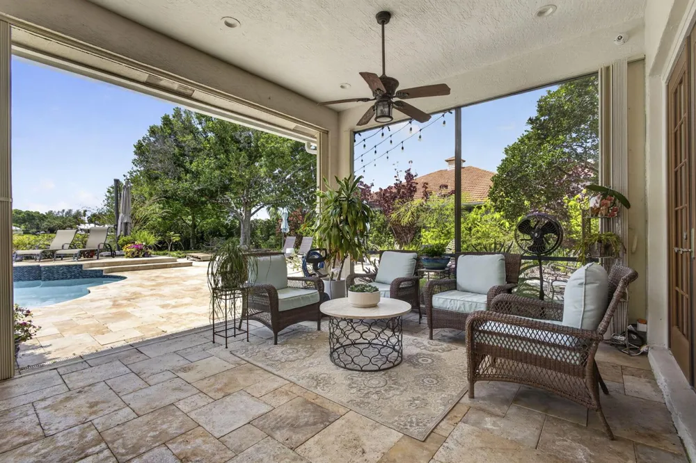 8704 WENDY LANE E West Palm Beach, FL 33411