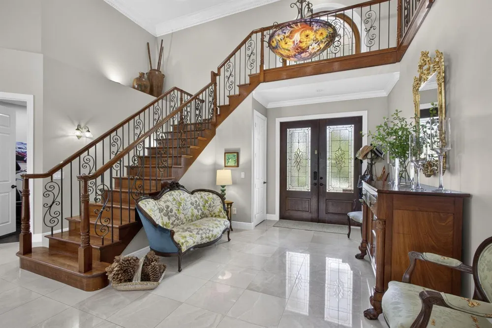 8704 WENDY LANE E West Palm Beach, FL 33411