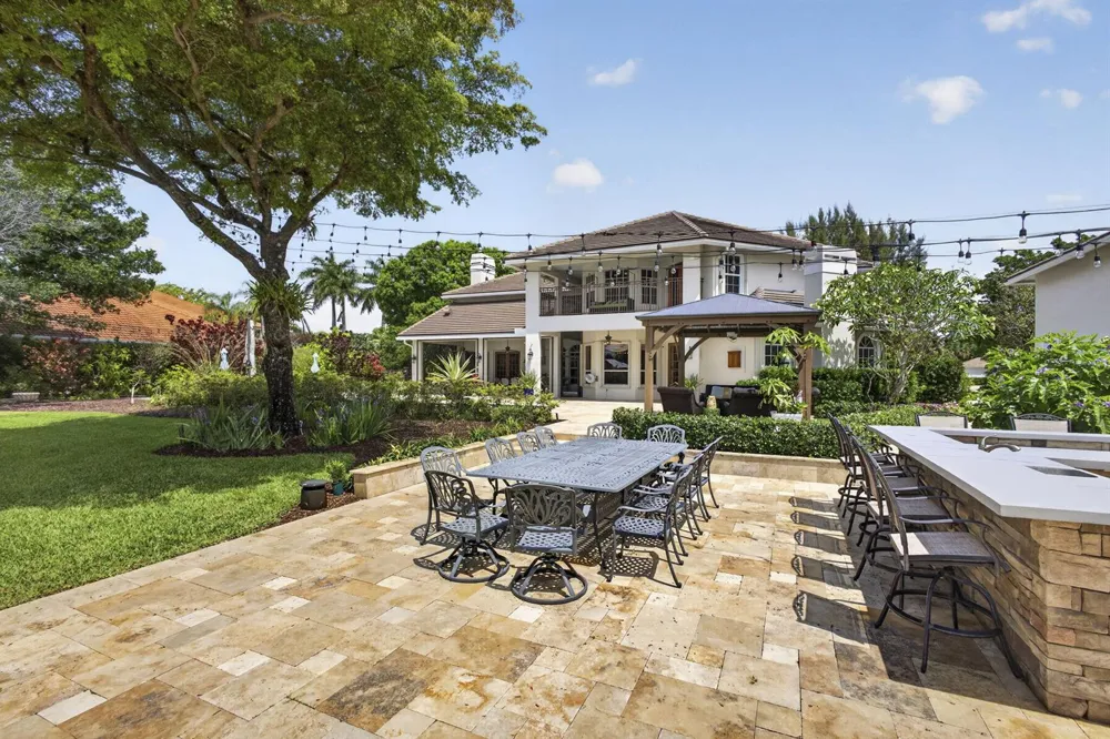 8704 WENDY LANE E West Palm Beach, FL 33411