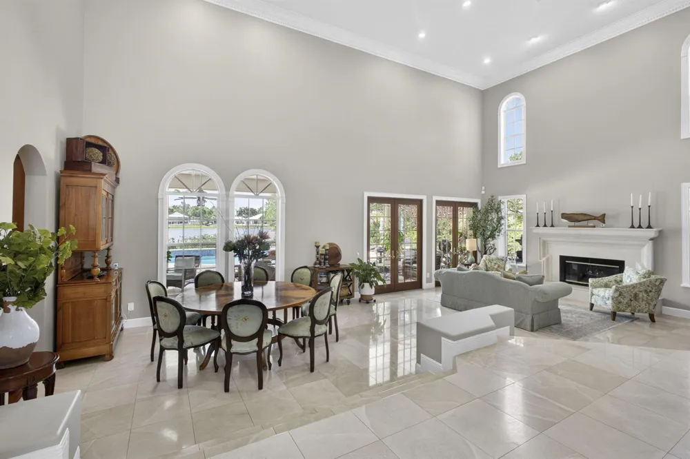 8704 WENDY LANE E West Palm Beach, FL 33411