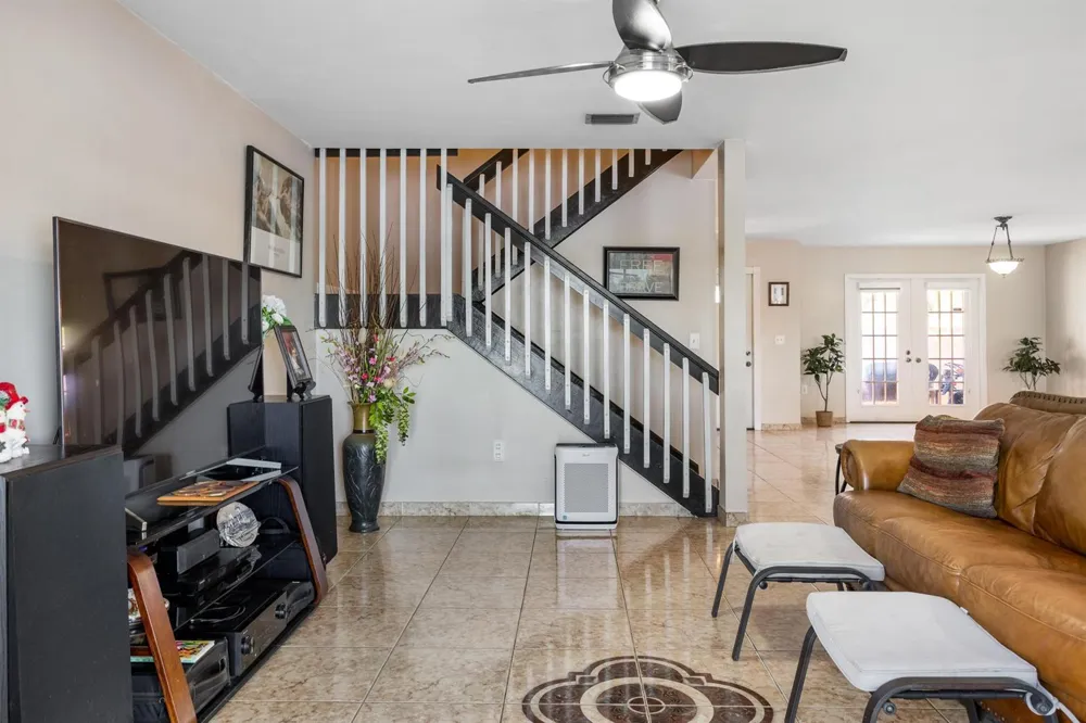 940 SW 96TH AVENUE Pembroke Pines, FL 33025