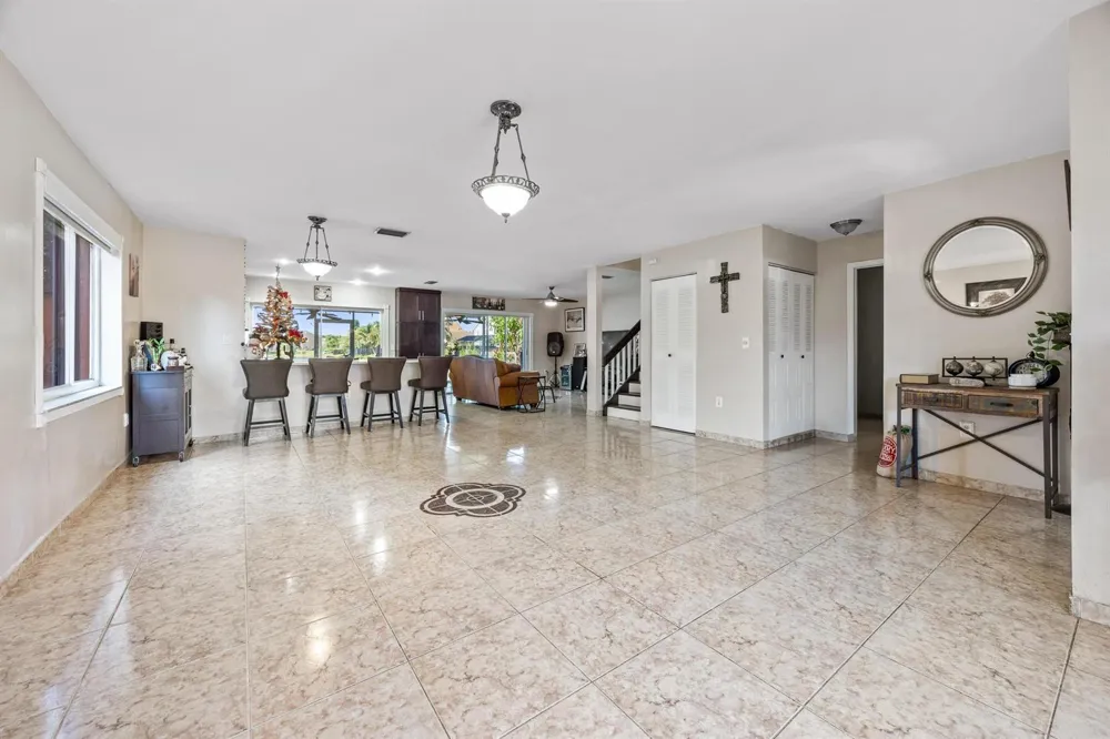 940 SW 96TH AVENUE Pembroke Pines, FL 33025