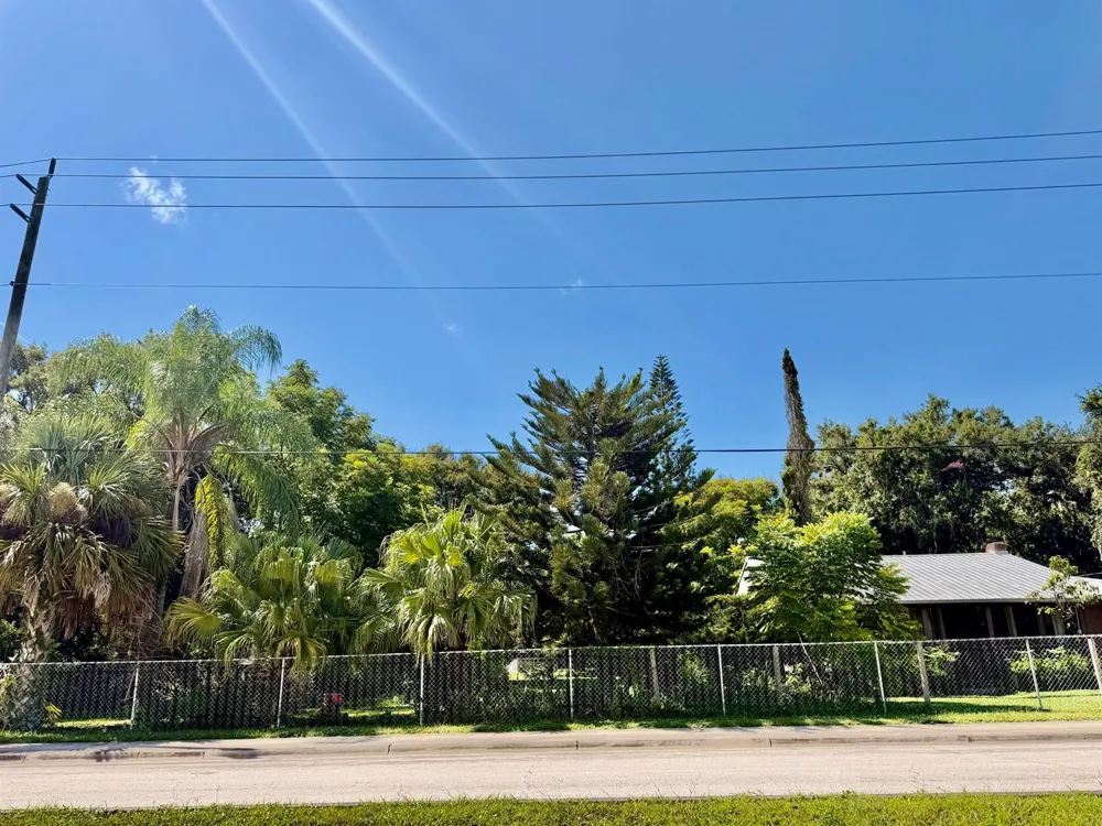 304 SE 4TH STREET Okeechobee, FL 34974