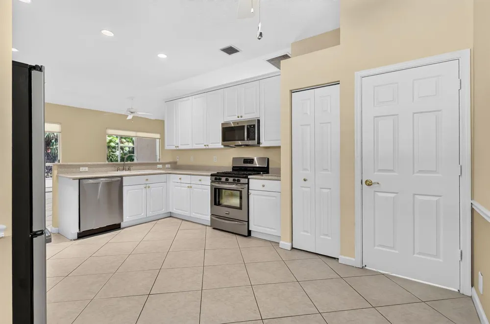174 NW Lawton Road Port St. Lucie, FL 34986