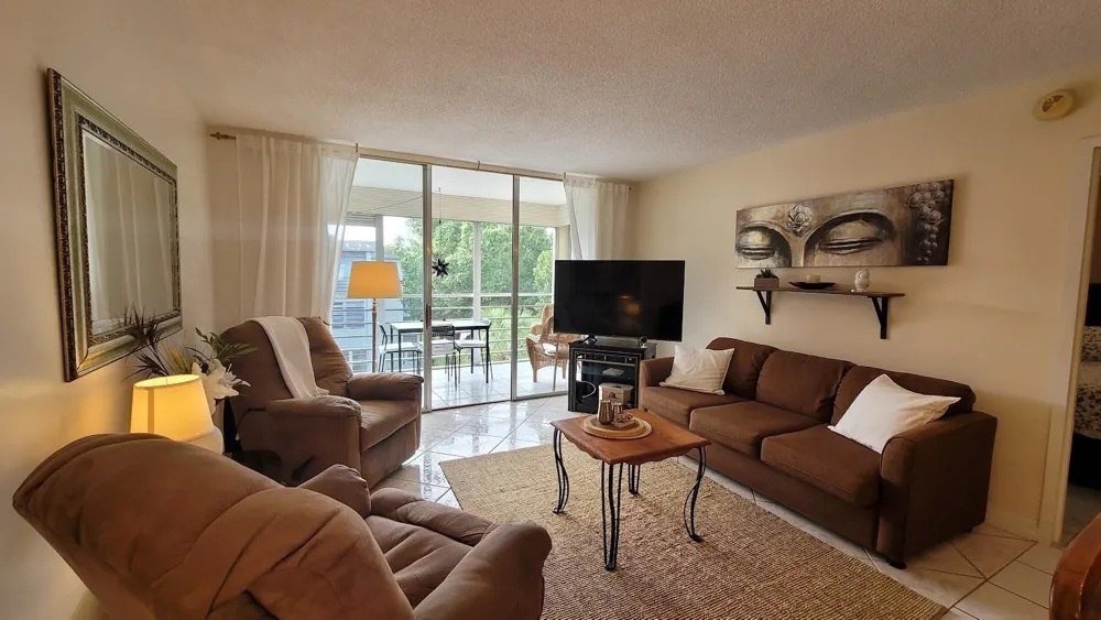 2901 NW 48th Avenue #461 Lauderdale Lakes, FL 33313