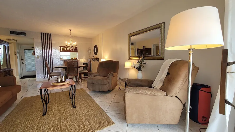 2901 NW 48th Avenue #461 Lauderdale Lakes, FL 33313