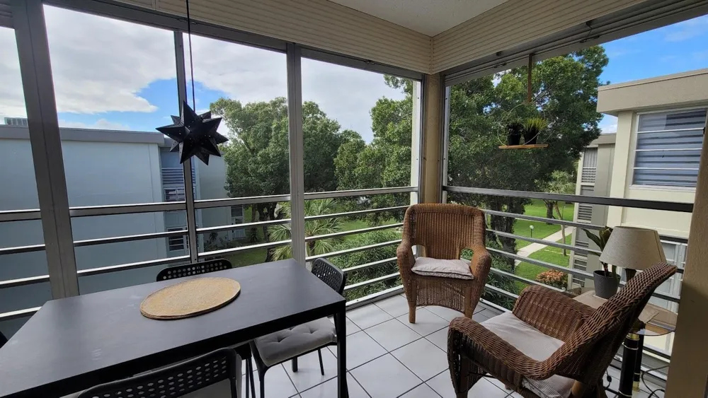 2901 NW 48th Avenue #461 Lauderdale Lakes, FL 33313