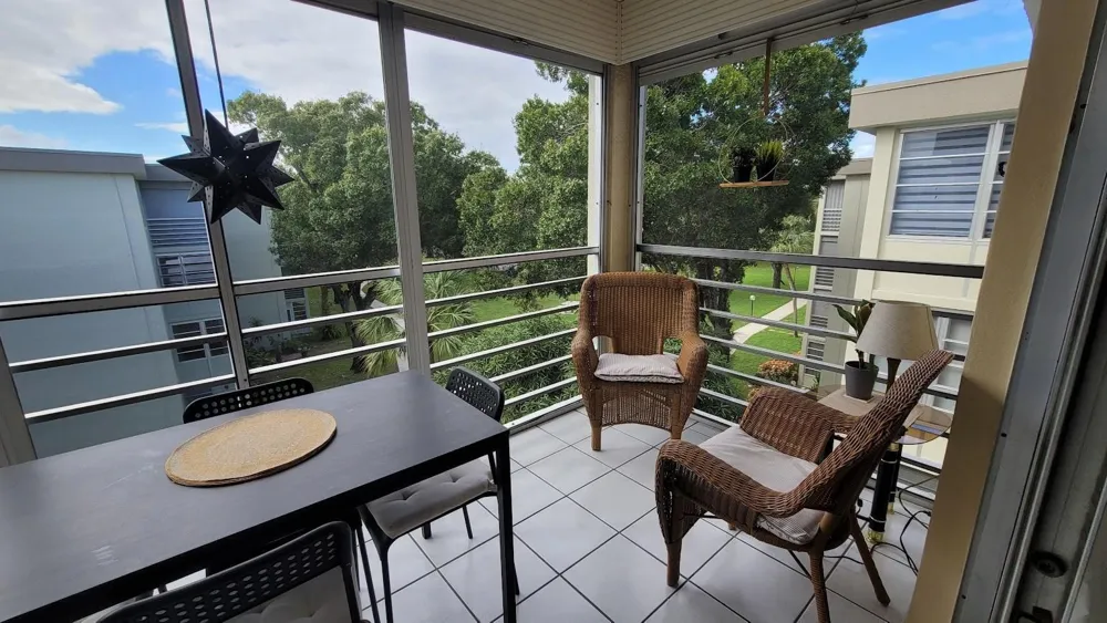 2901 NW 48th Avenue #461 Lauderdale Lakes, FL 33313