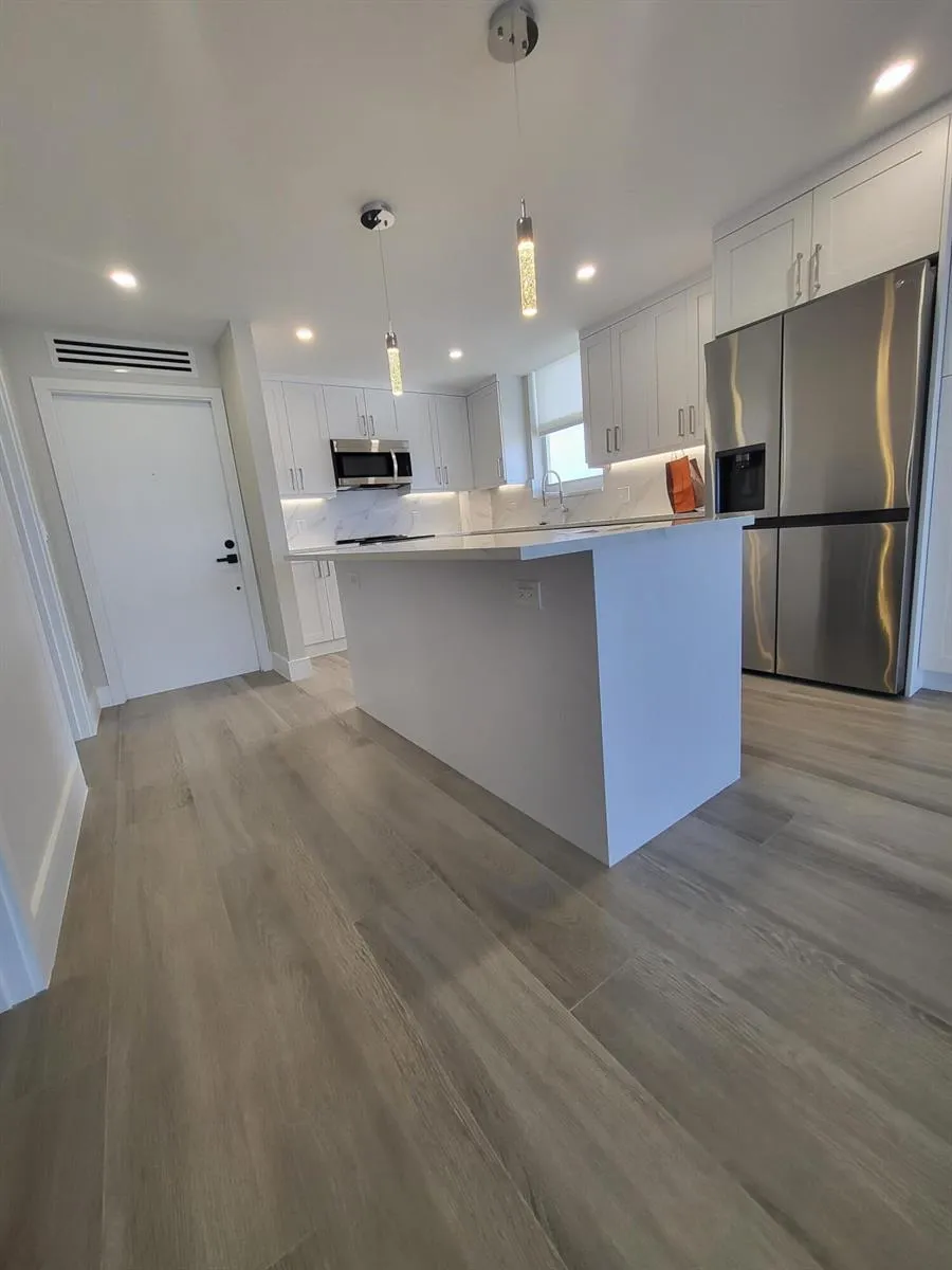 3100 NE 49th Street #701 Fort Lauderdale, FL 33308