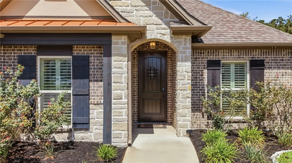 3533 Fairfax Green Bryan, TX 77808