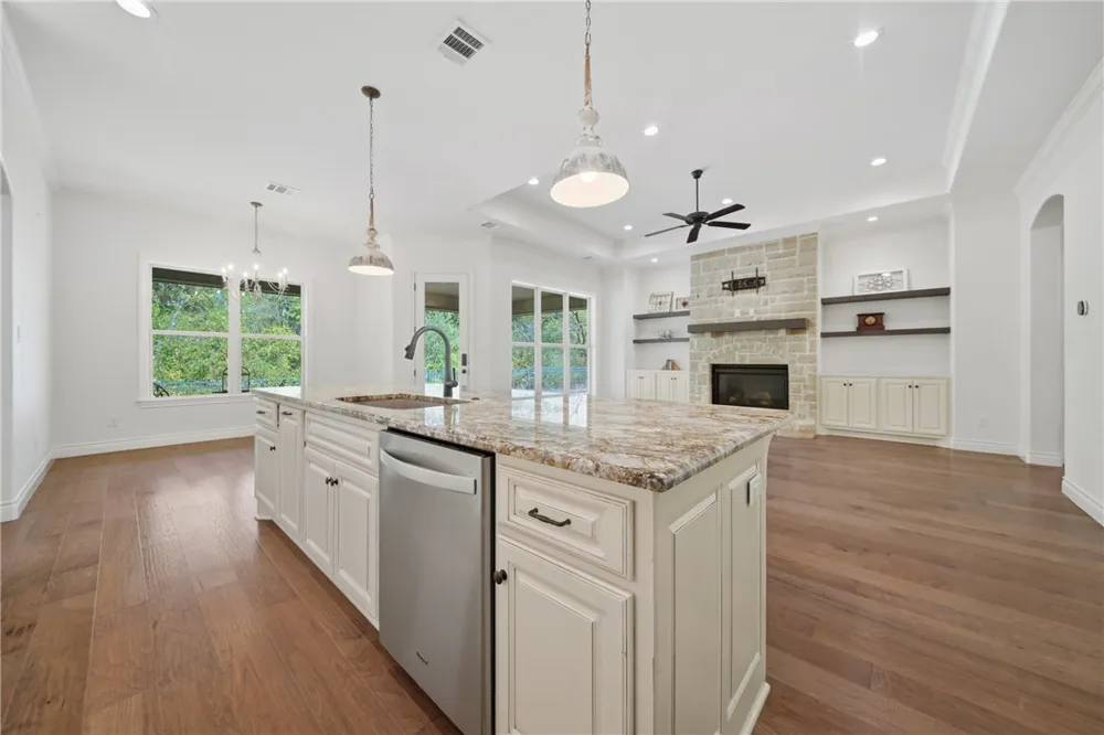 3533 Fairfax Green Bryan, TX 77808