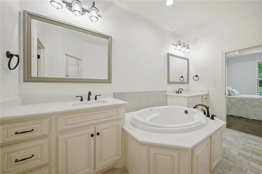 3533 Fairfax Green Bryan, TX 77808