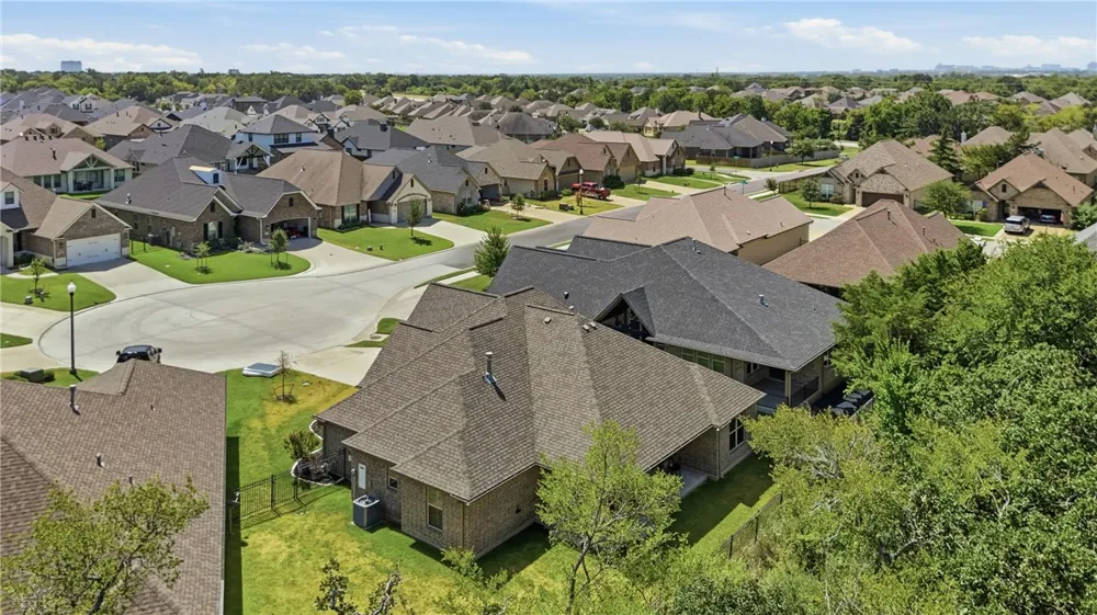 3533 Fairfax Green Bryan, TX 77808