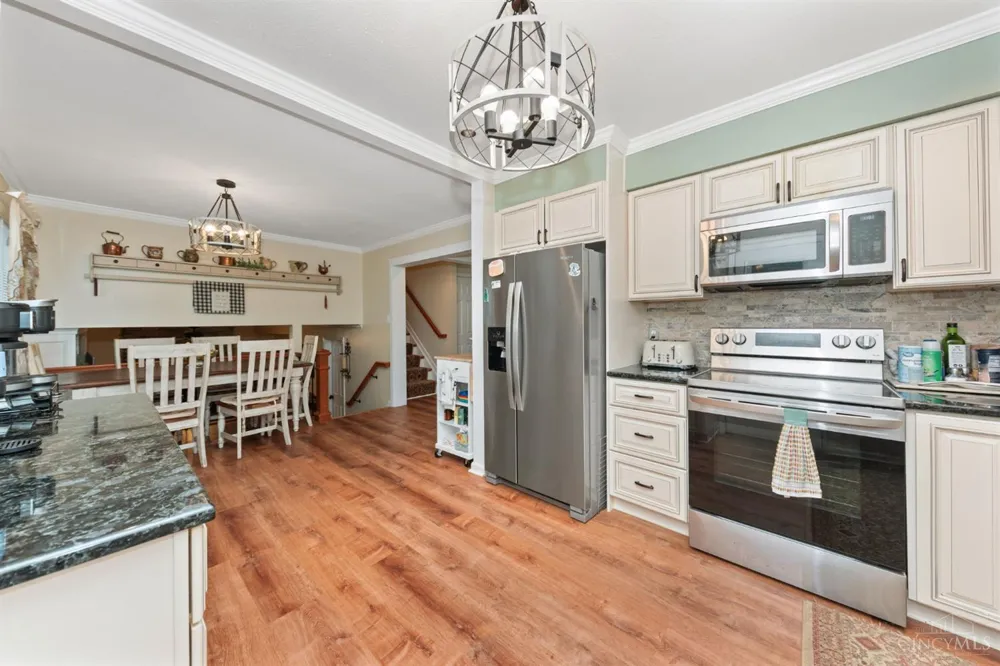 1295 Deblin Drive Miami, OH 45150