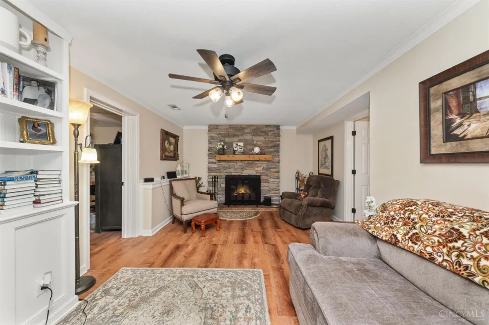 1295 Deblin Drive Miami, OH 45150