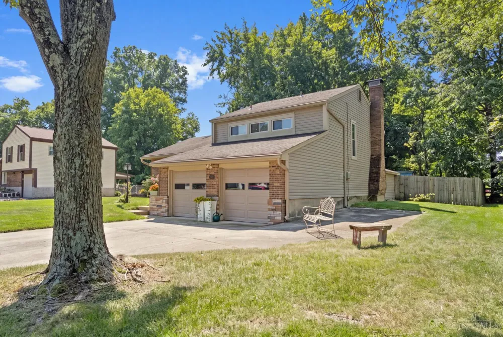 1295 Deblin Drive Miami, OH 45150