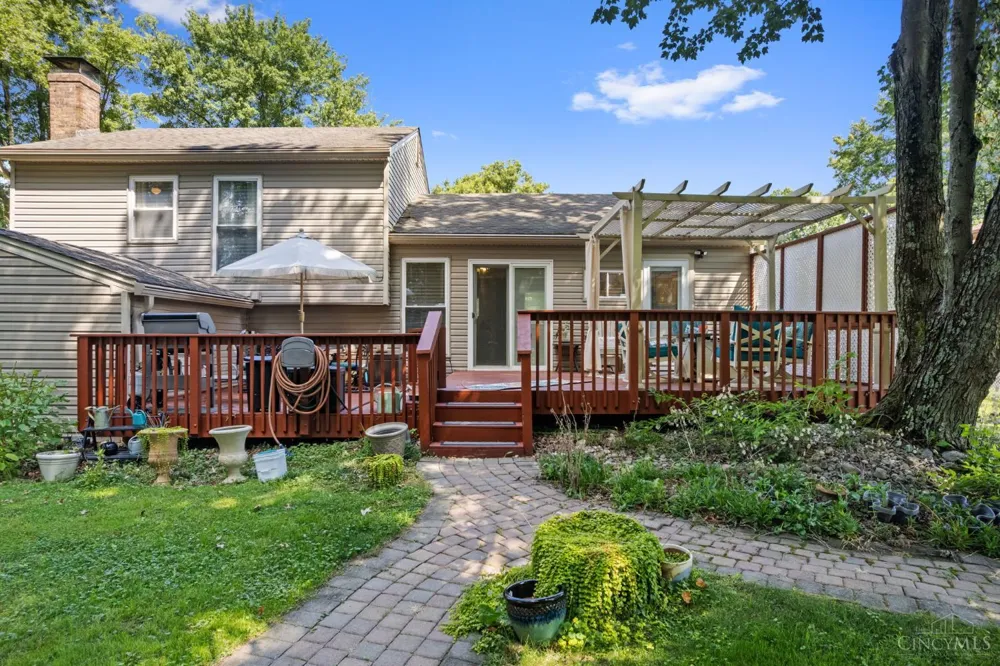 1295 Deblin Drive Miami, OH 45150