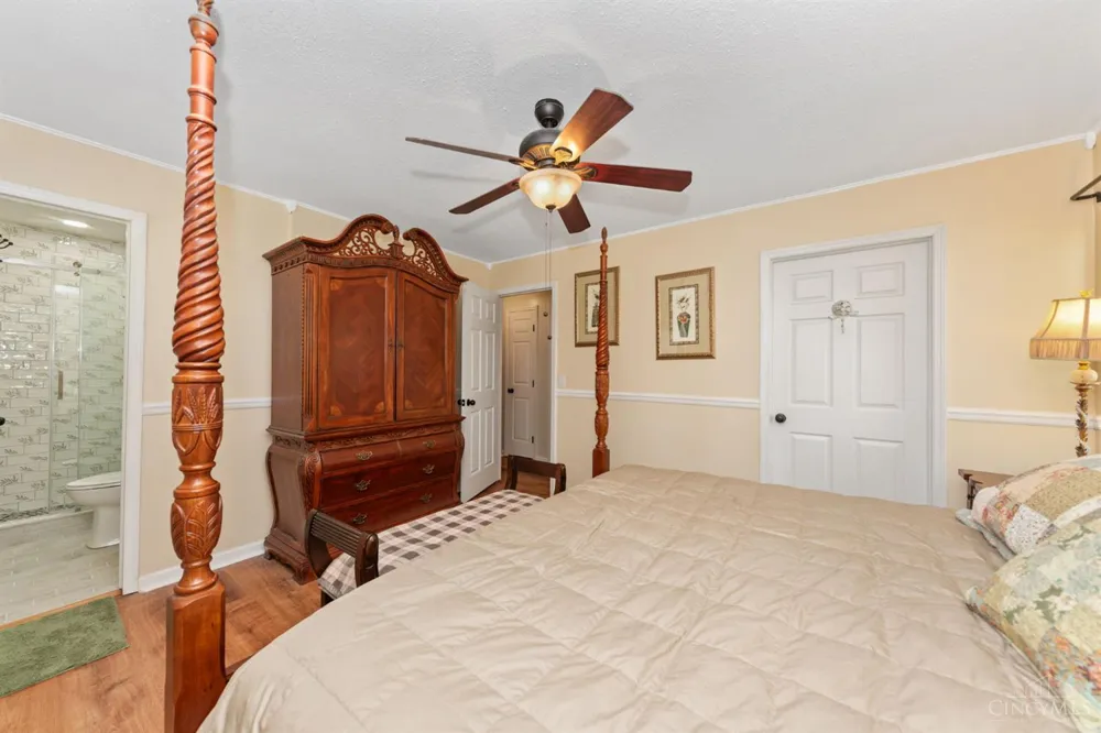 1295 Deblin Drive Miami, OH 45150