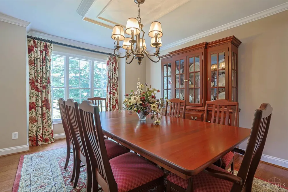 7265 Timberknoll Drive Cincinnati, OH 45242