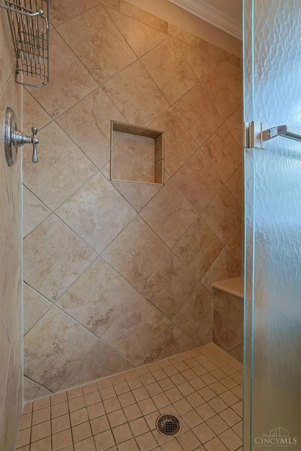 7265 Timberknoll Drive Cincinnati, OH 45242