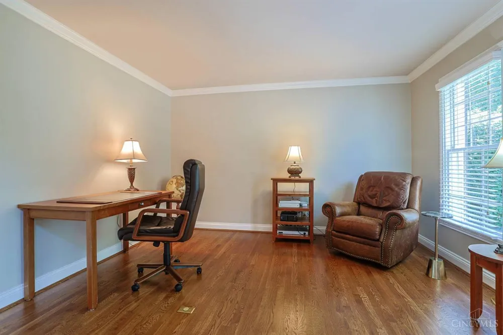 7265 Timberknoll Drive Cincinnati, OH 45242
