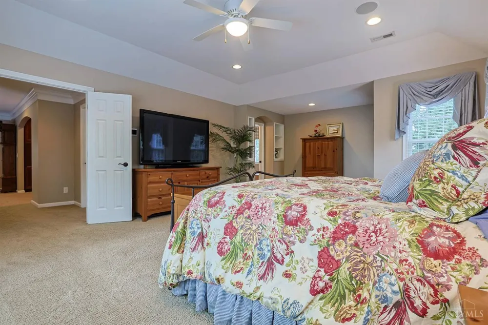7265 Timberknoll Drive Cincinnati, OH 45242