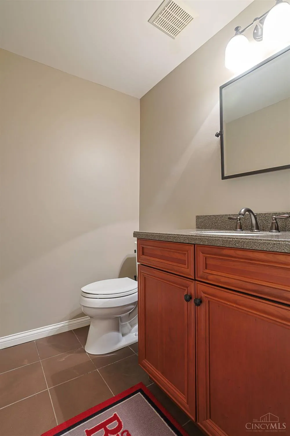 7265 Timberknoll Drive Cincinnati, OH 45242