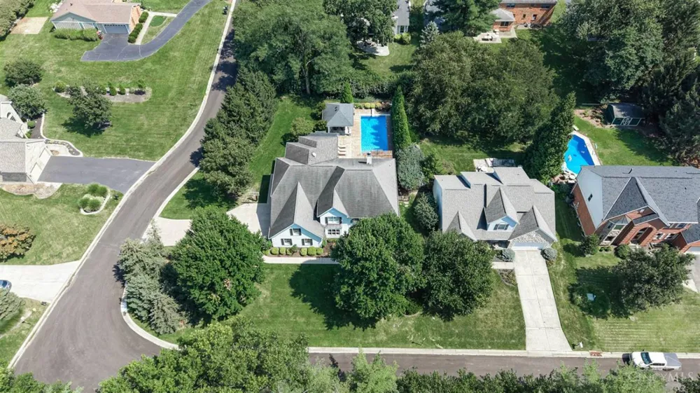 7265 Timberknoll Drive Cincinnati, OH 45242