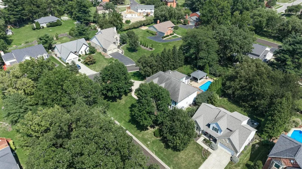 7265 Timberknoll Drive Cincinnati, OH 45242