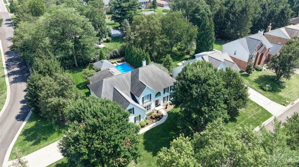 7265 Timberknoll Drive Cincinnati, OH 45242