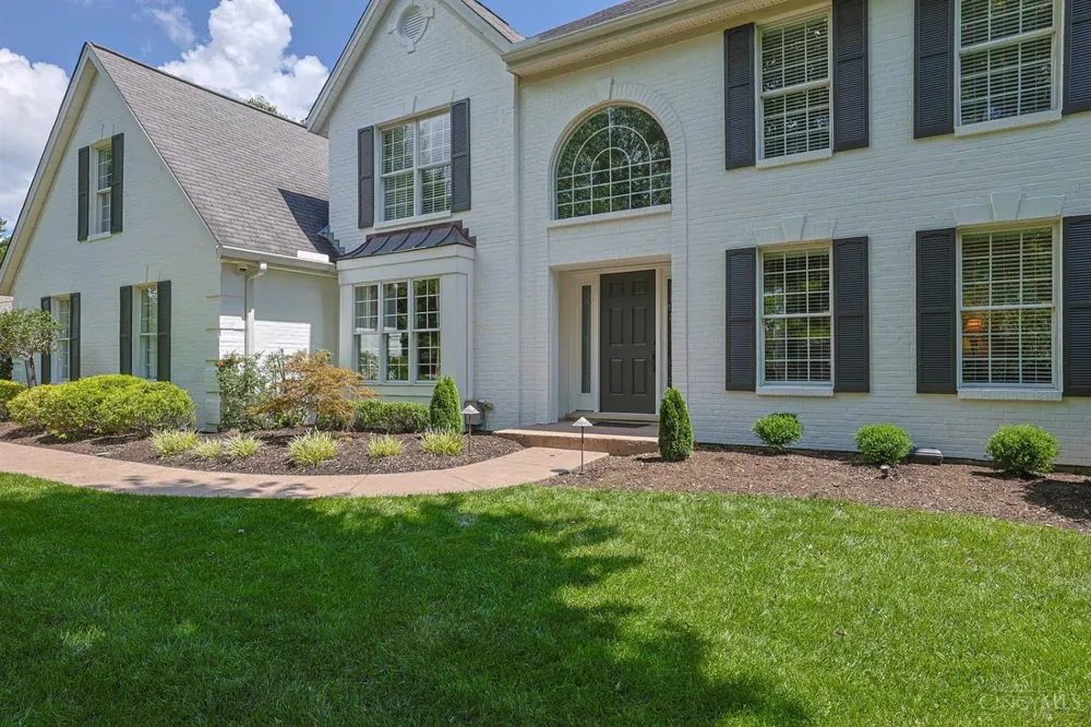 7265 Timberknoll Drive Cincinnati, OH 45242