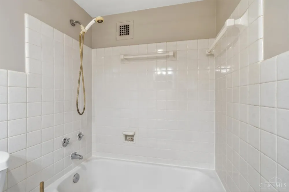 2324 Madison Road #910 Cincinnati, OH 45208
