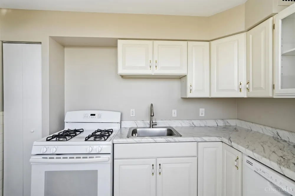 2324 Madison Road #910 Cincinnati, OH 45208