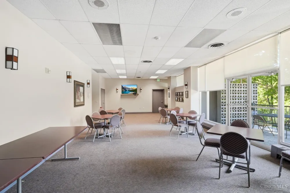 2324 Madison Road #910 Cincinnati, OH 45208