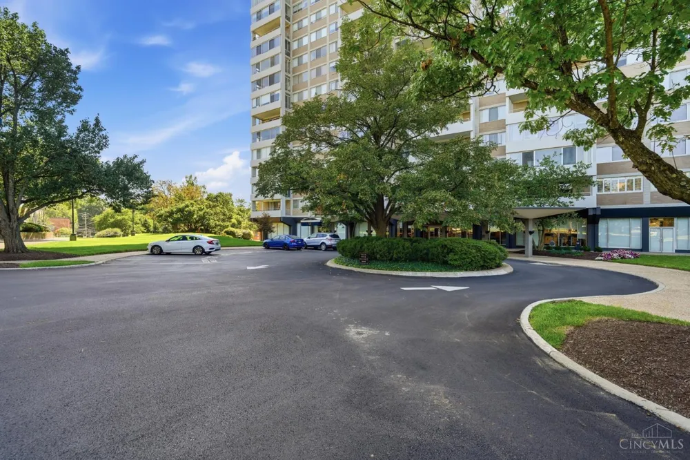 2324 Madison Road #910 Cincinnati, OH 45208