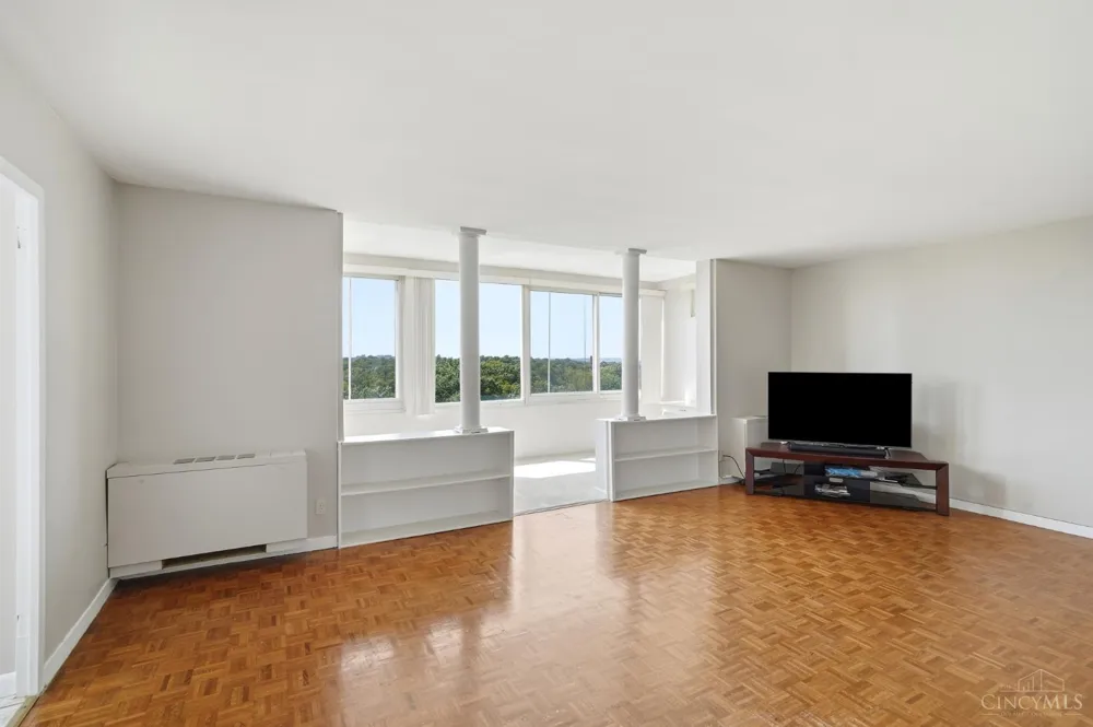 2324 Madison Road #910 Cincinnati, OH 45208