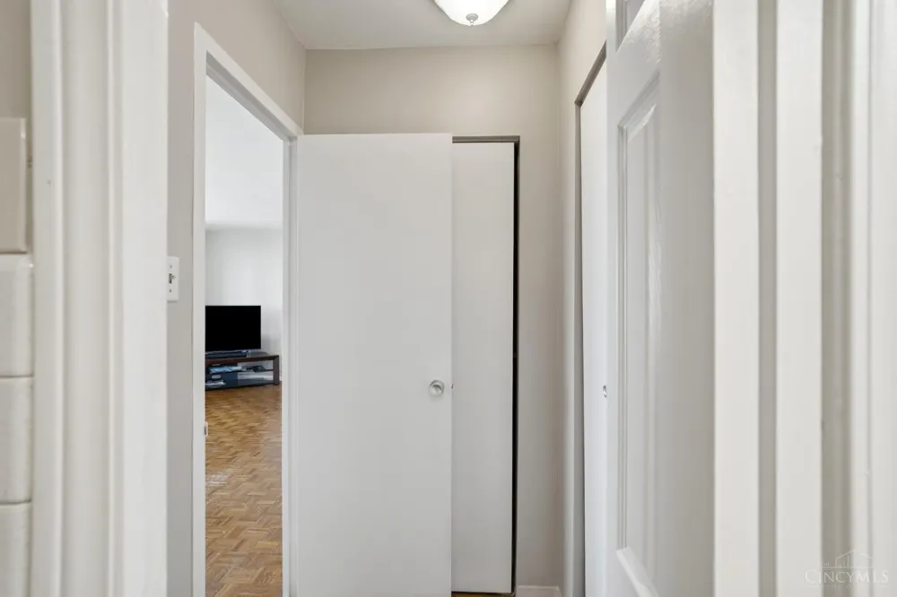 2324 Madison Road #910 Cincinnati, OH 45208