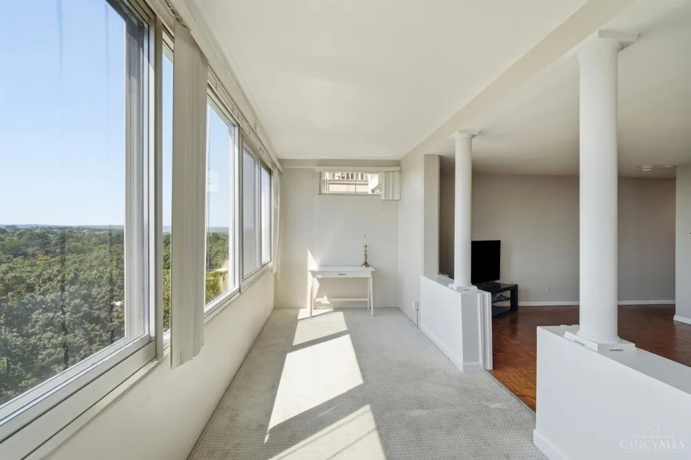 2324 Madison Road #910 Cincinnati, OH 45208