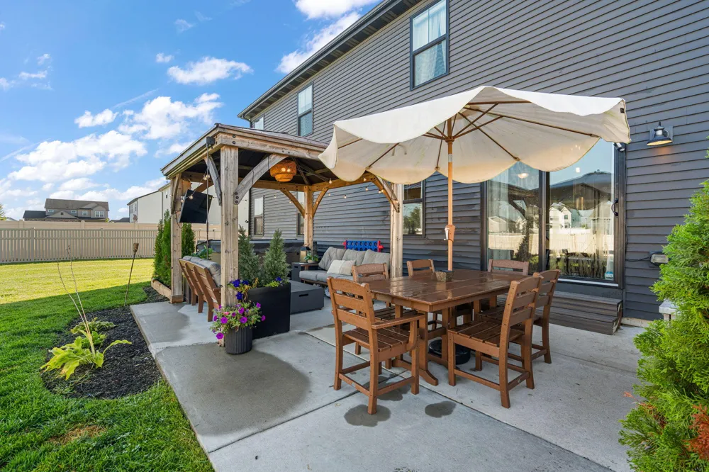 11271 Elkhart Circle Crown Point, IN 46307