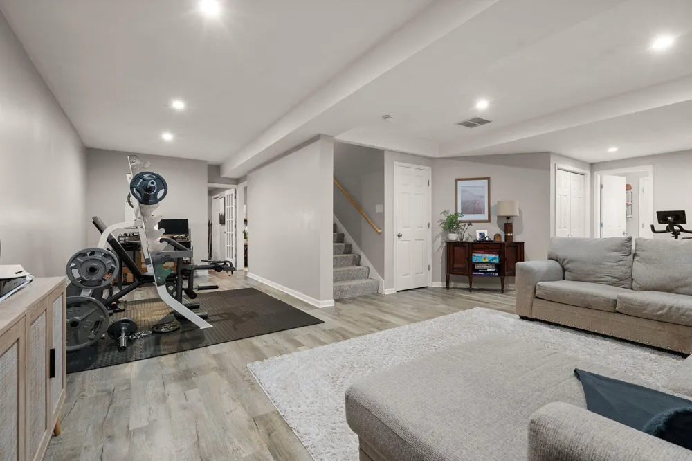 11271 Elkhart Circle Crown Point, IN 46307