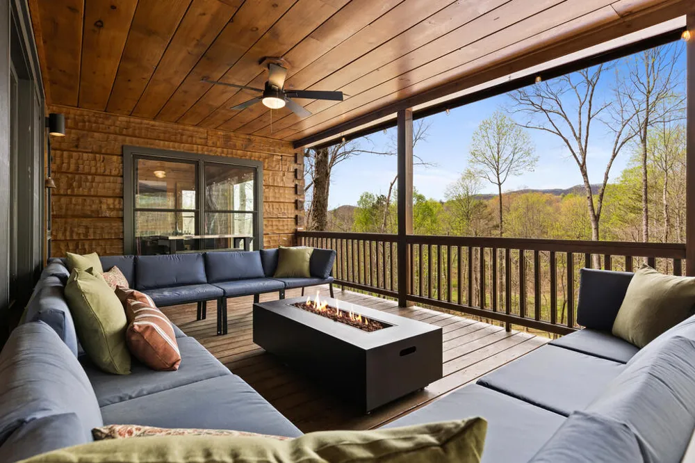 1134 Maggie Chapman Road Blue Ridge, GA 30513