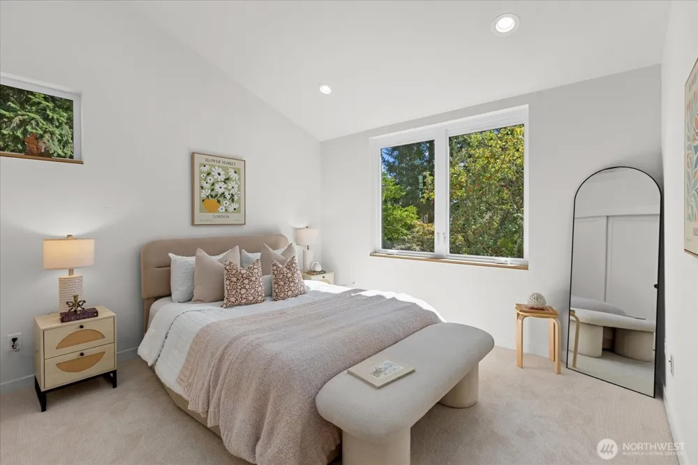 11349 23rd Avenue NE Seattle, WA 98125